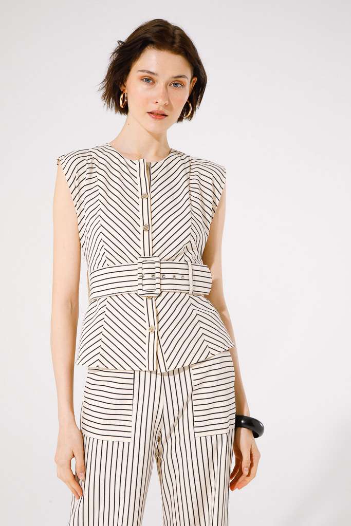 TOP A RIGHE CON CINTURA