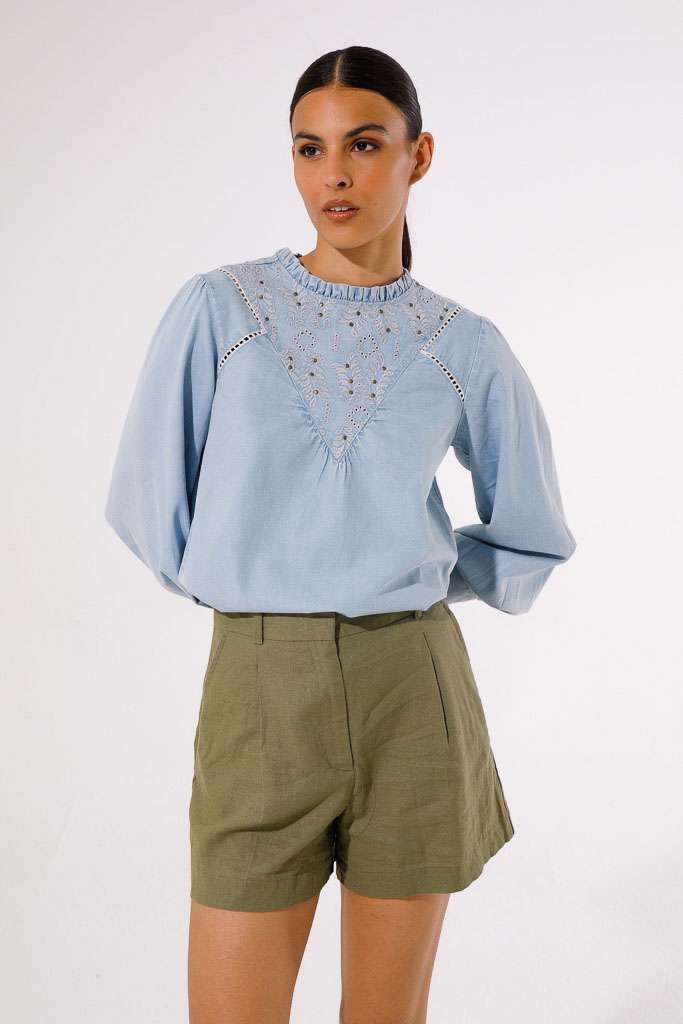 SHORT LINEN PANTS WITH PLETS