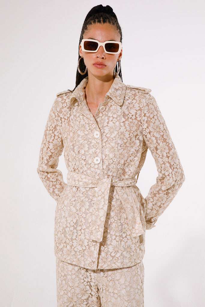 GIACCA STILE TRENCH IN PIZZO FLOREALE