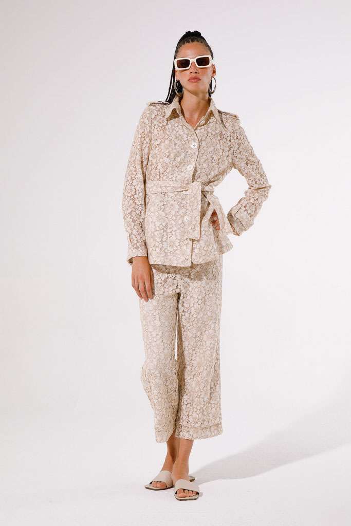 TRENCH-STYLE JACKET IN FLORAL LACE