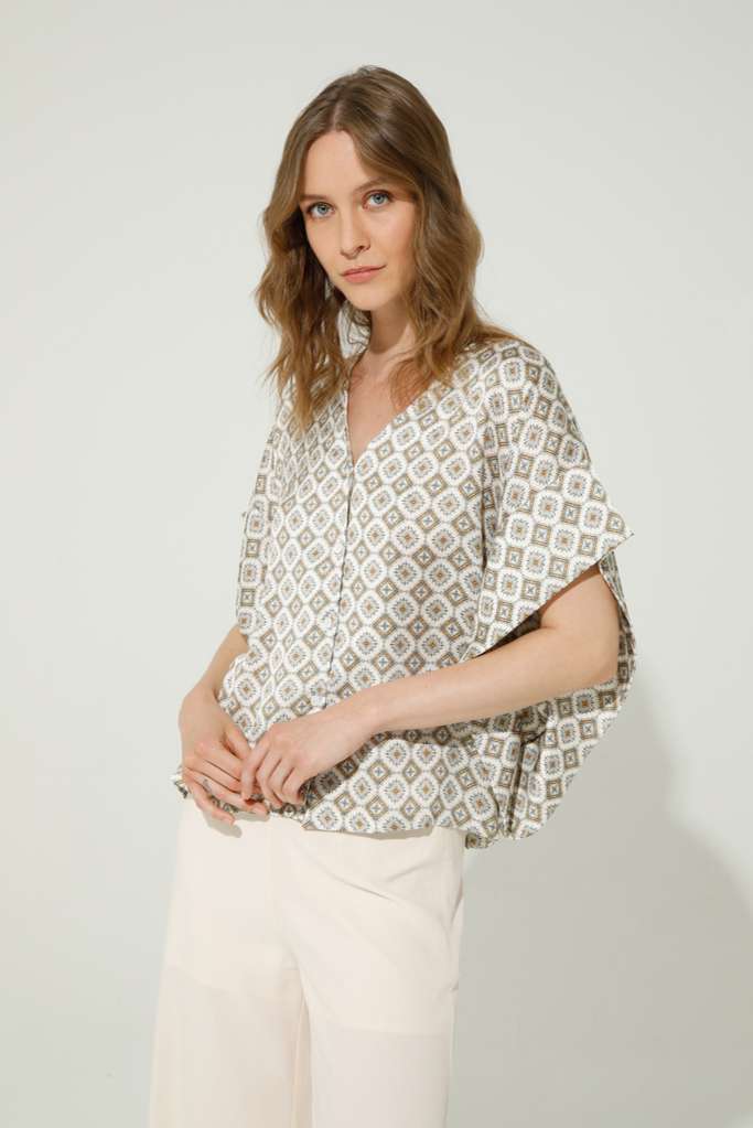BLUSA MANICHE CORTE IN RASO - REF: WILLY